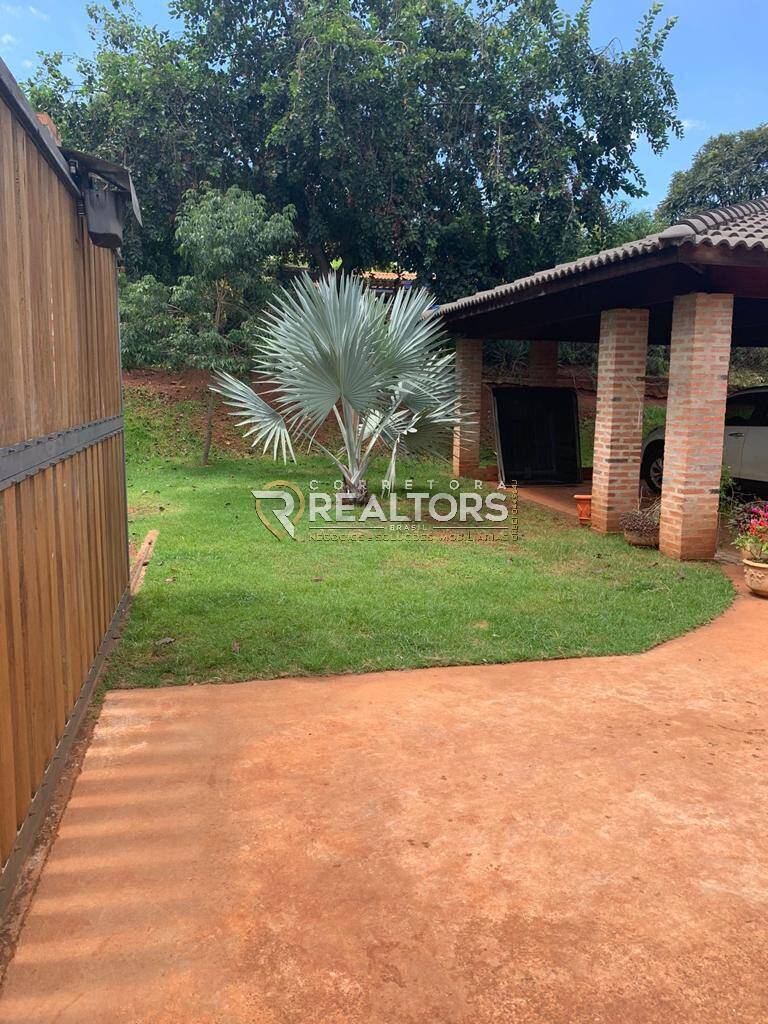 Chácara à venda com 3 quartos, 300m² - Foto 3