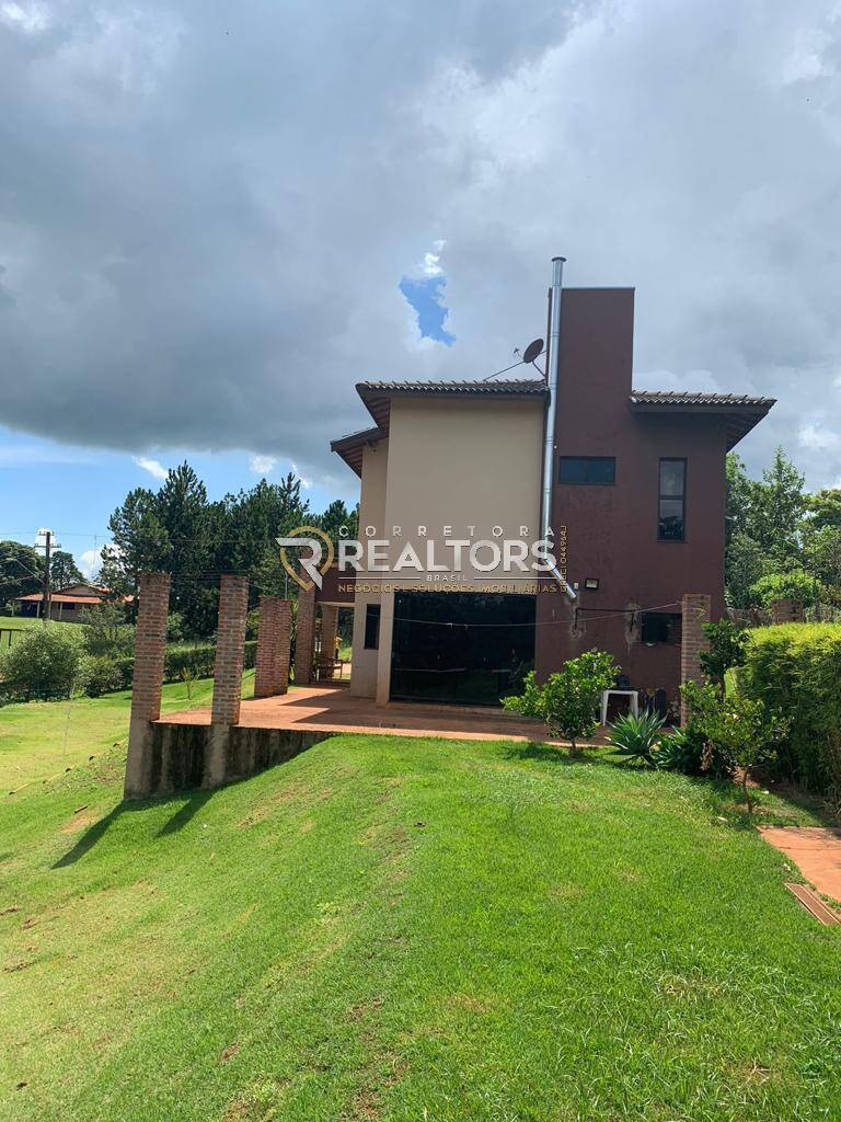 Chácara à venda com 3 quartos, 300m² - Foto 4