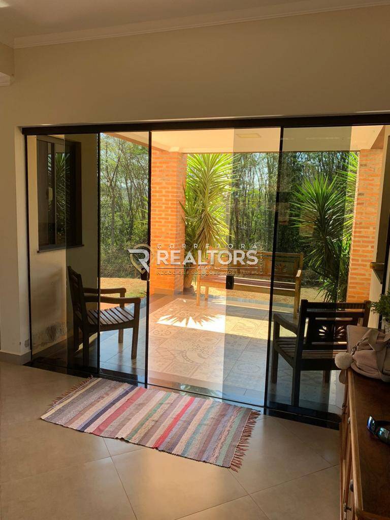 Chácara à venda com 3 quartos, 300m² - Foto 11