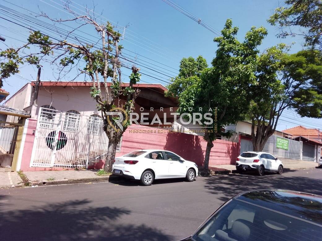 Casa à venda com 3 quartos, 330m² - Foto 3