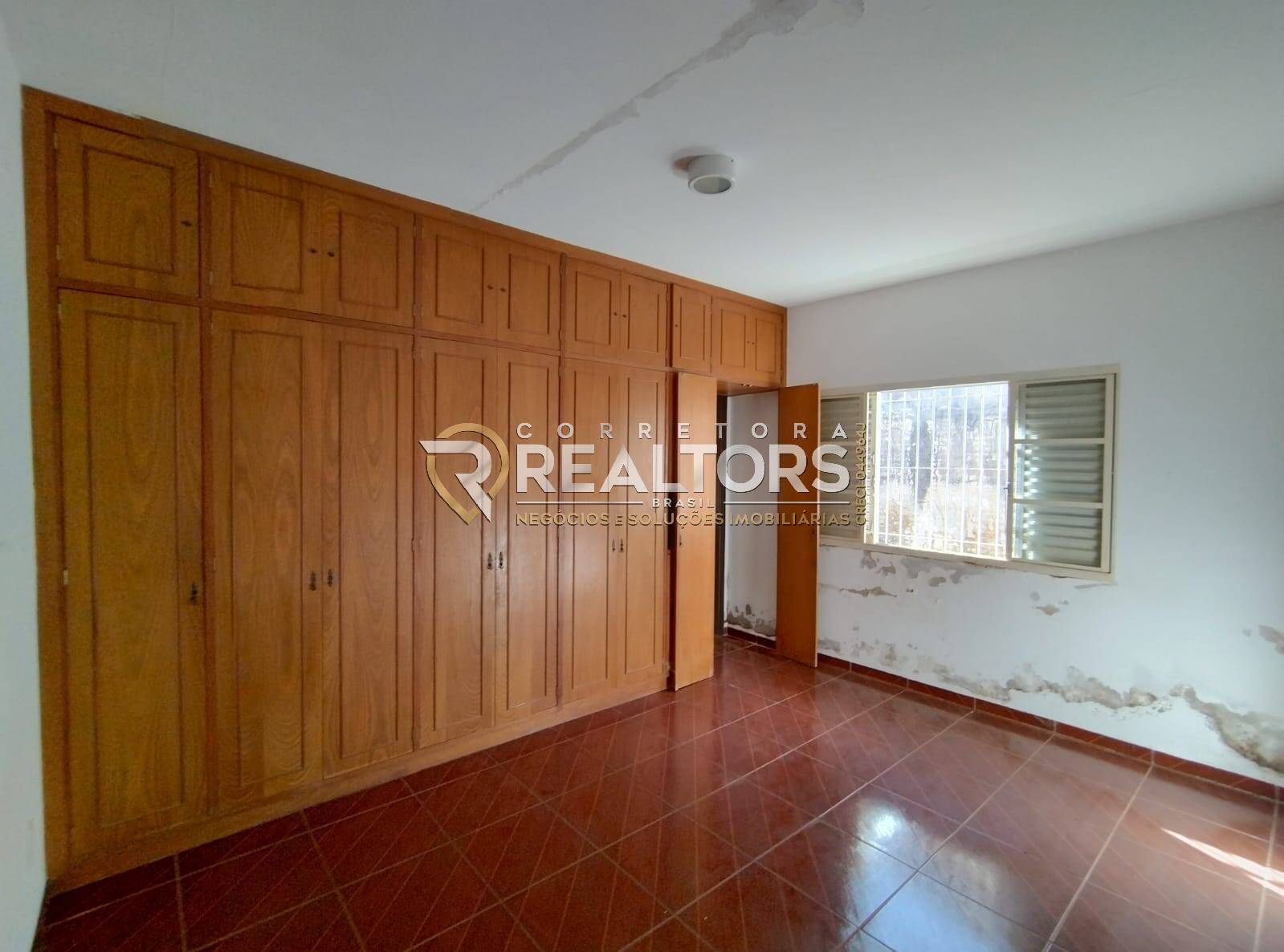 Casa à venda com 3 quartos, 330m² - Foto 13
