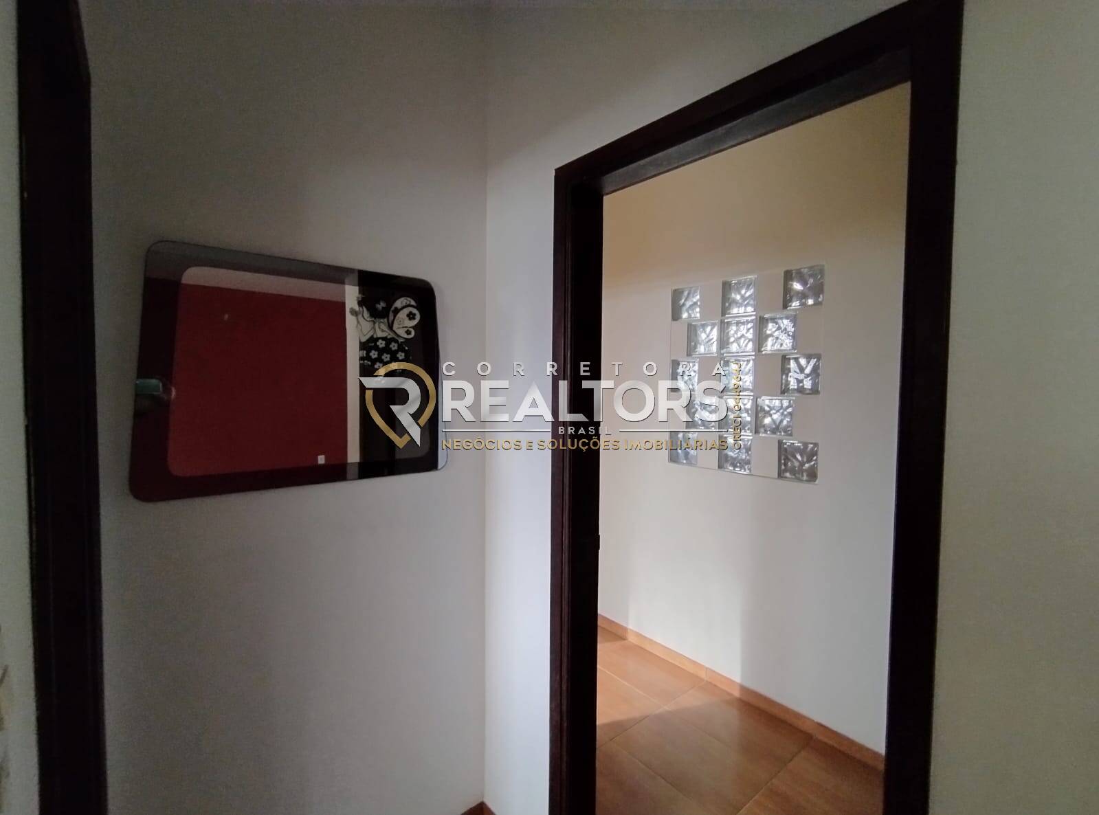 Casa à venda com 3 quartos, 330m² - Foto 10