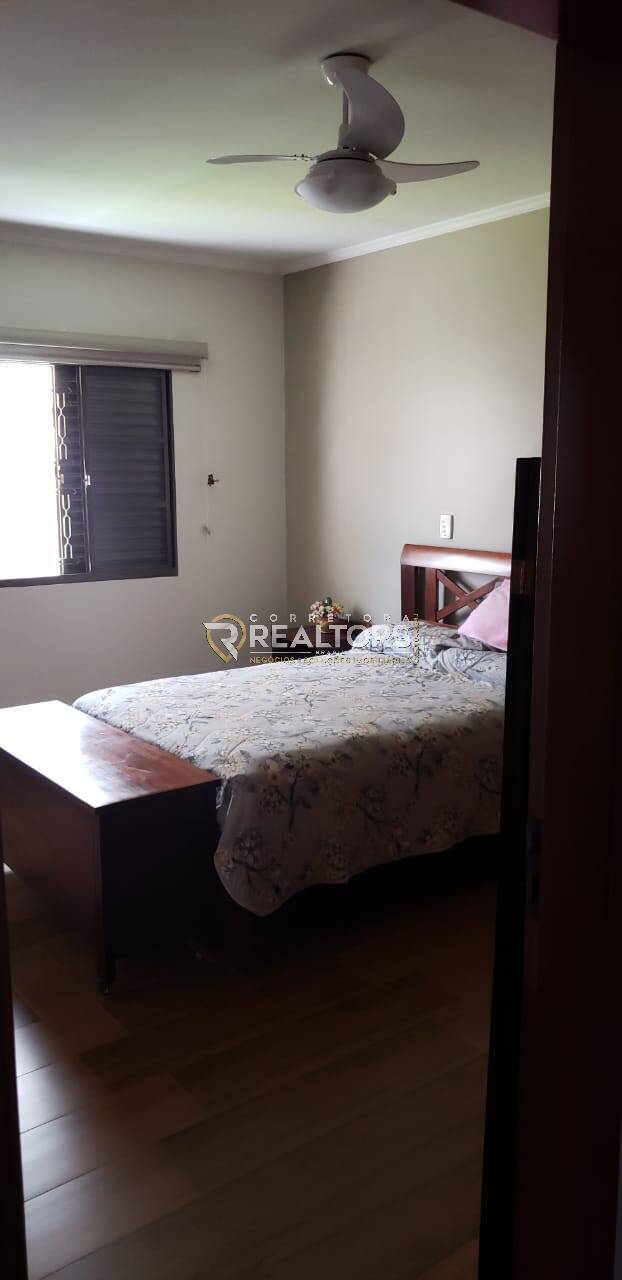 Casa à venda com 2 quartos, 130m² - Foto 8
