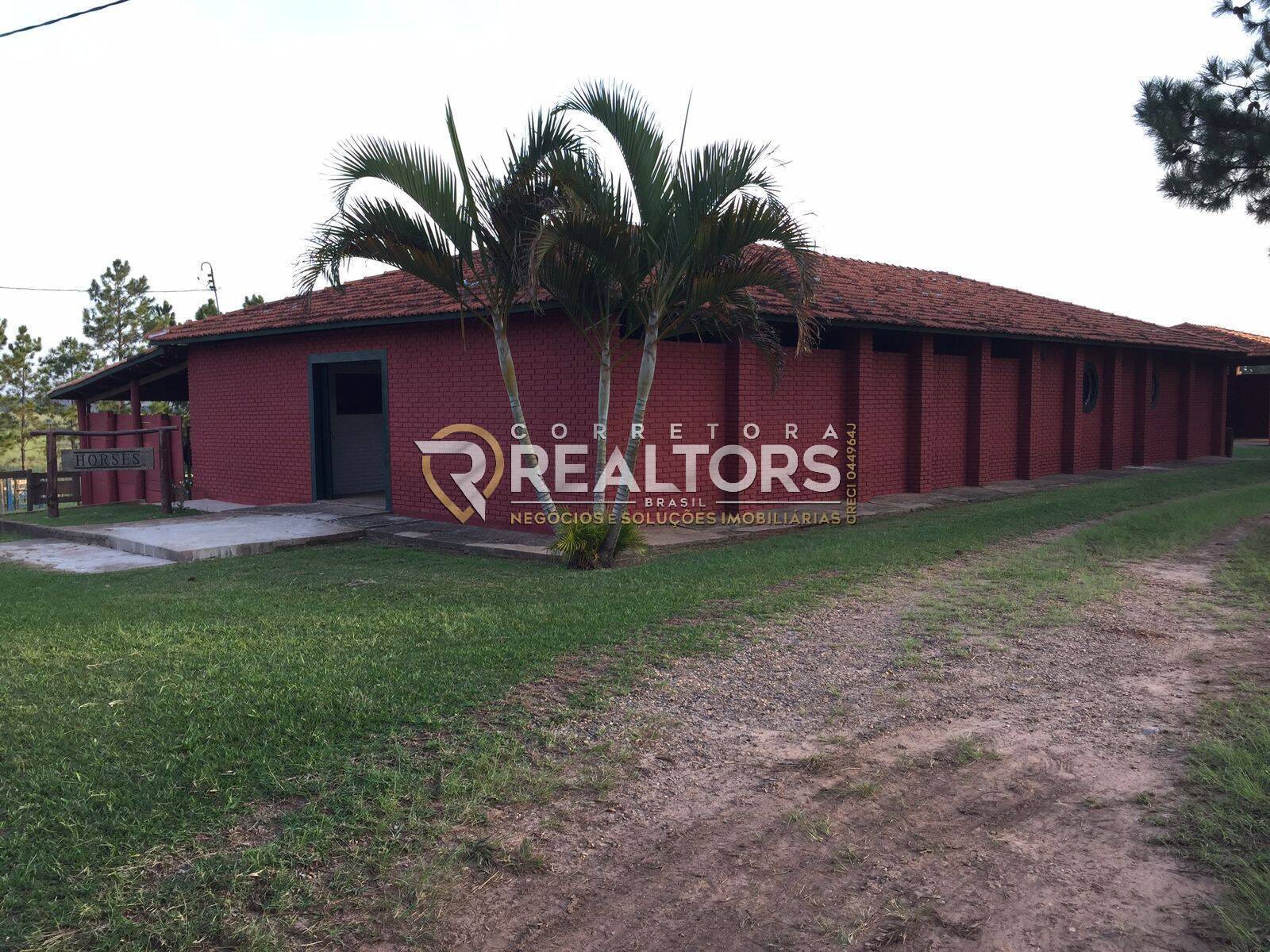 Casa à venda com 3 quartos, 141840m² - Foto 21