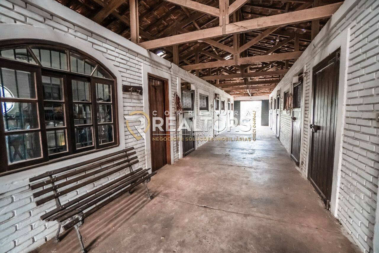 Casa à venda com 3 quartos, 141840m² - Foto 18