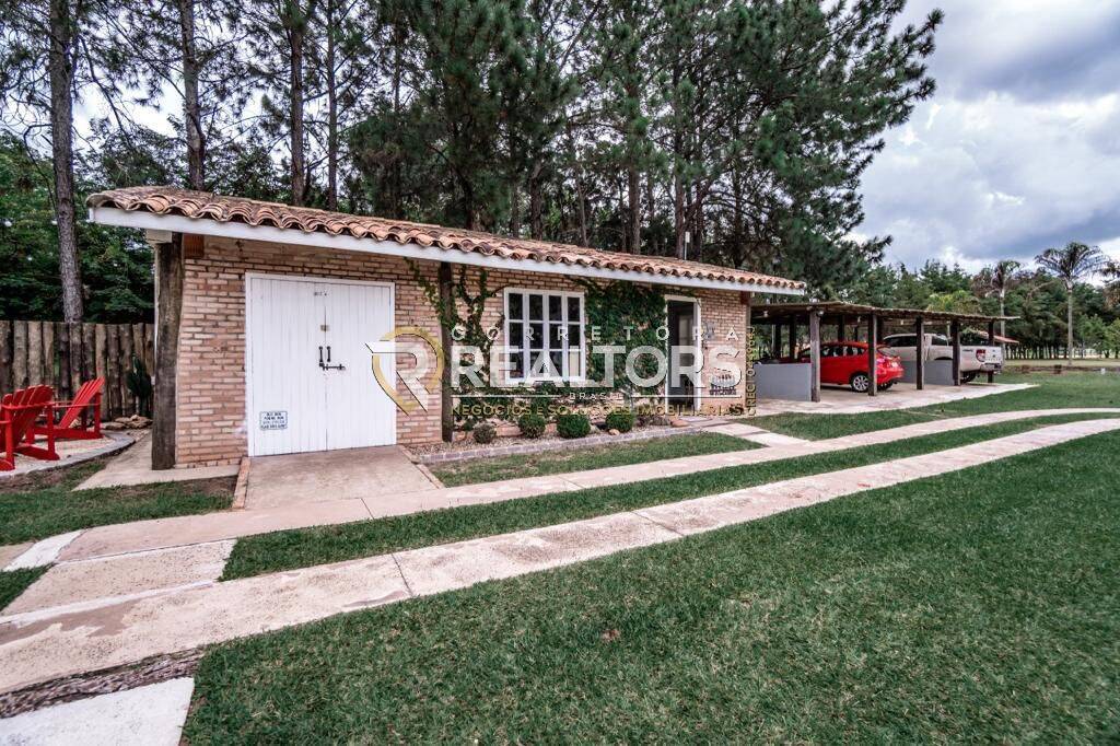 Casa à venda com 3 quartos, 141840m² - Foto 17