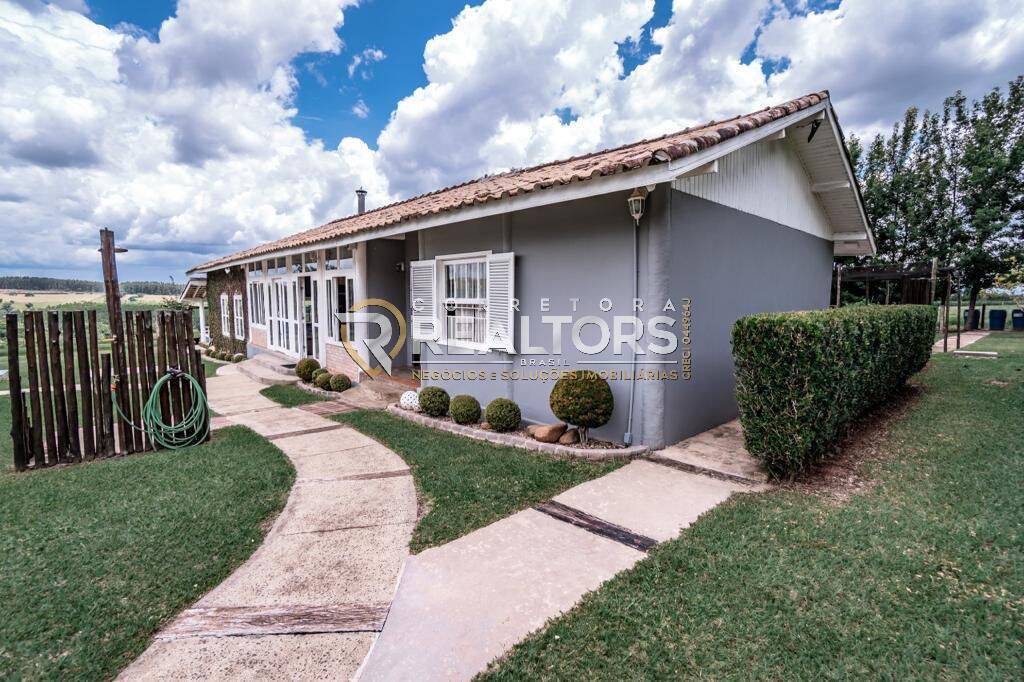 Casa à venda com 3 quartos, 141840m² - Foto 10