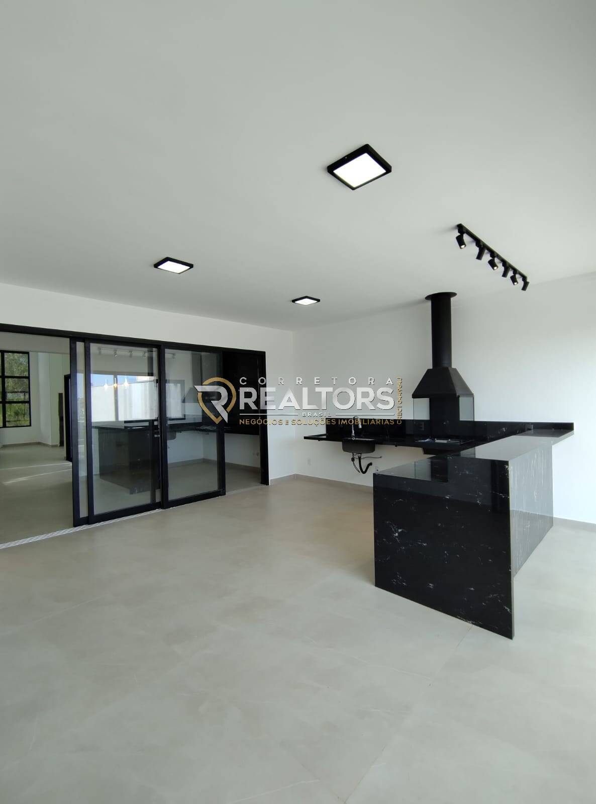 Casa de Condomínio à venda com 3 quartos, 235m² - Foto 18