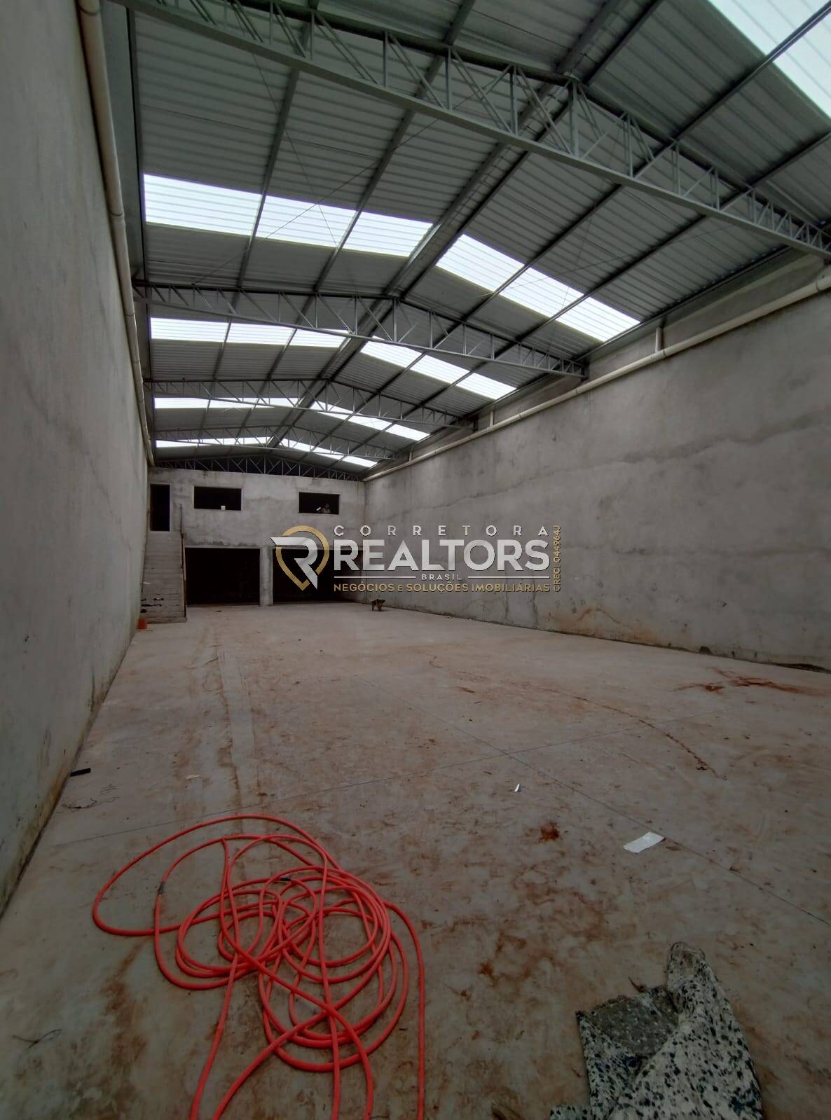 Casa para alugar com 2 quartos, 400m² - Foto 6