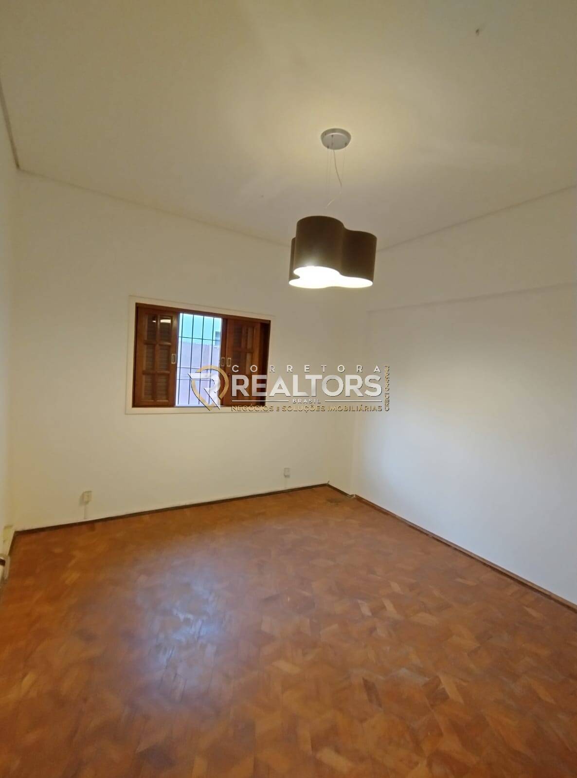 Casa à venda e aluguel com 4 quartos, 670m² - Foto 10