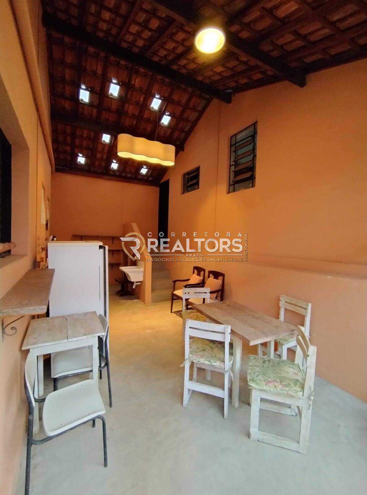 Casa à venda e aluguel com 4 quartos, 670m² - Foto 15