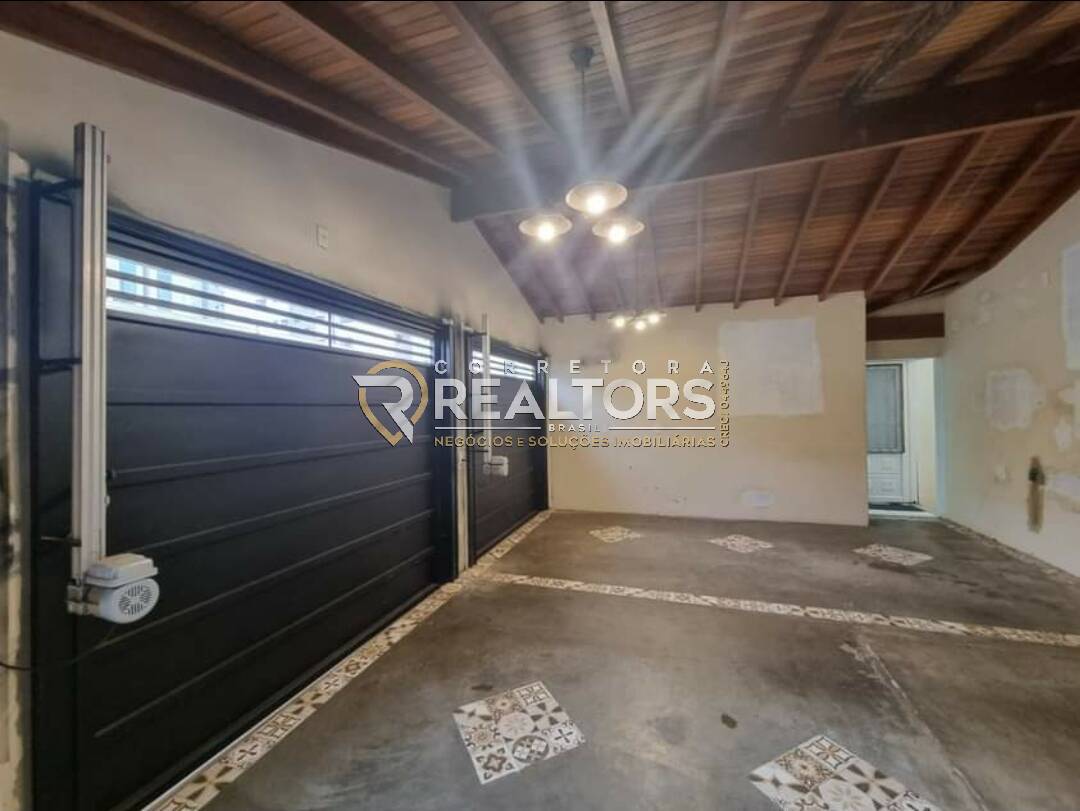 Casa à venda com 3 quartos, 200m² - Foto 9