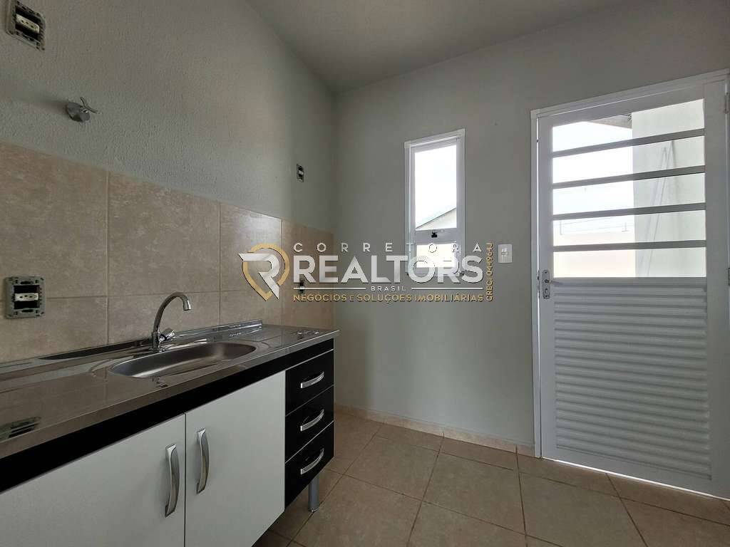Casa à venda com 2 quartos, 47m² - Foto 5