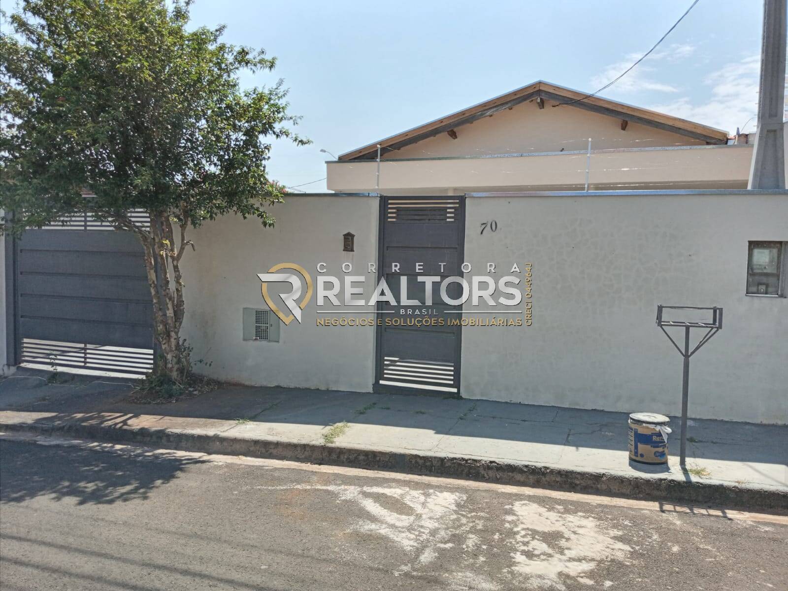 Casa a venda na Vila Pinheiro próximo ao Atacadão em Botucatu-SP