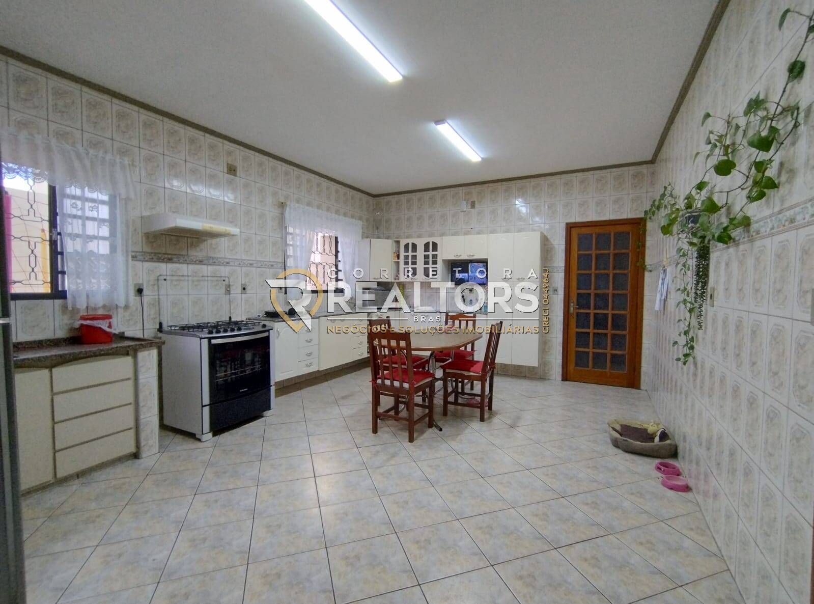 Casa à venda com 5 quartos, 260m² - Foto 8