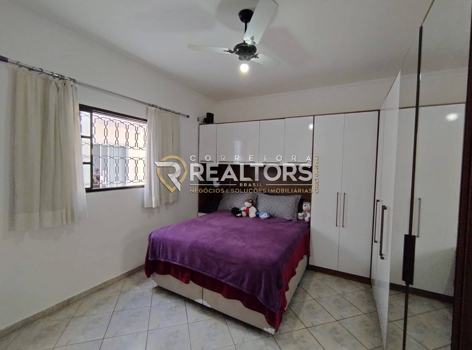 Casa à venda com 5 quartos, 260m² - Foto 11