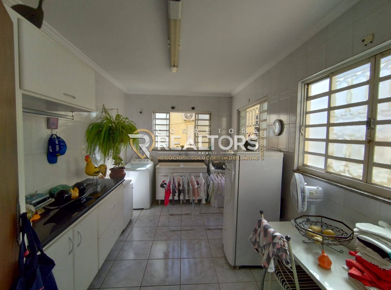 Casa à venda com 3 quartos, 263m² - Foto 13
