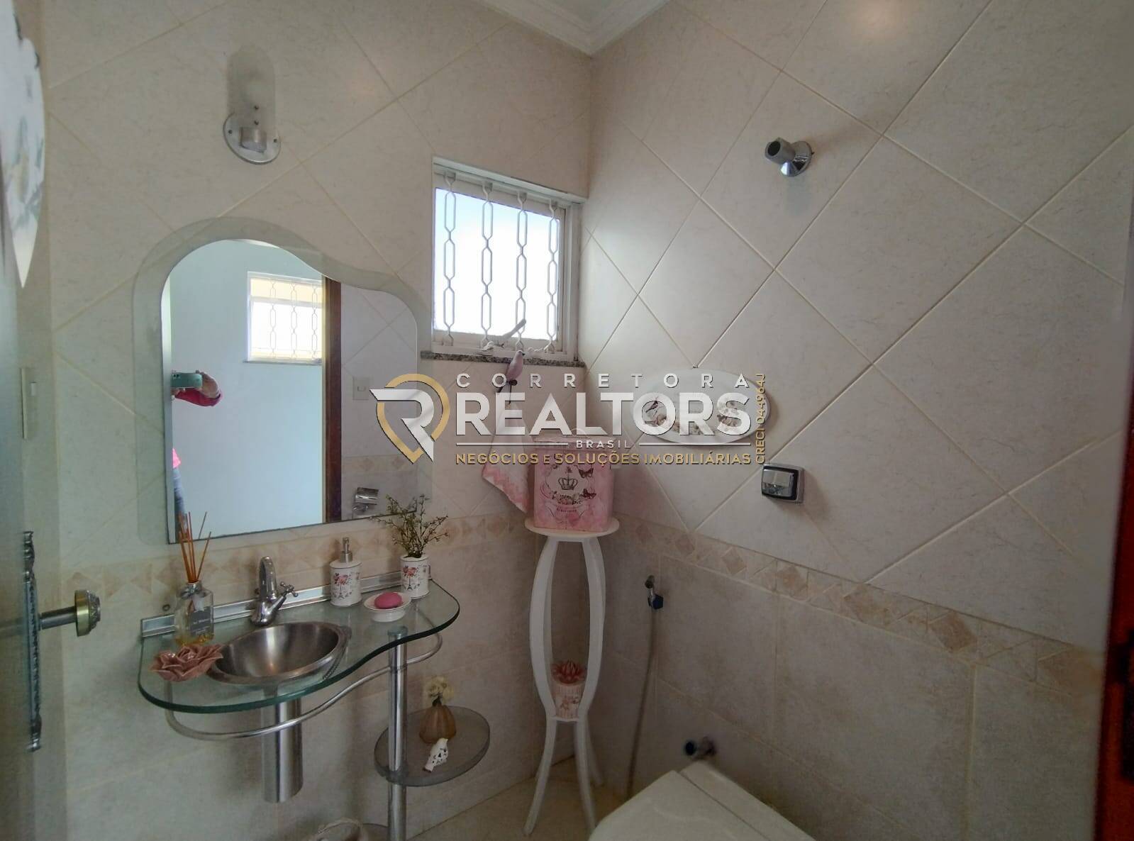Casa à venda com 3 quartos, 263m² - Foto 8