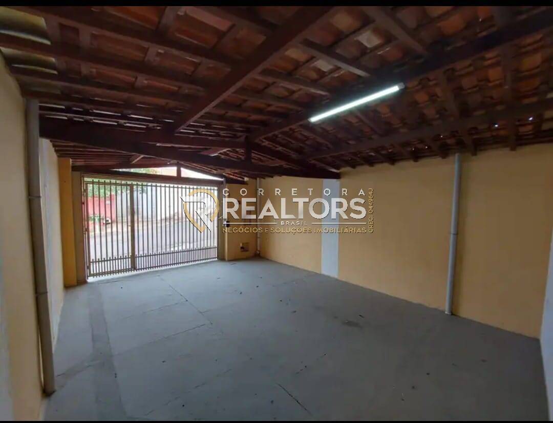 Casa à venda com 2 quartos, 94m² - Foto 1