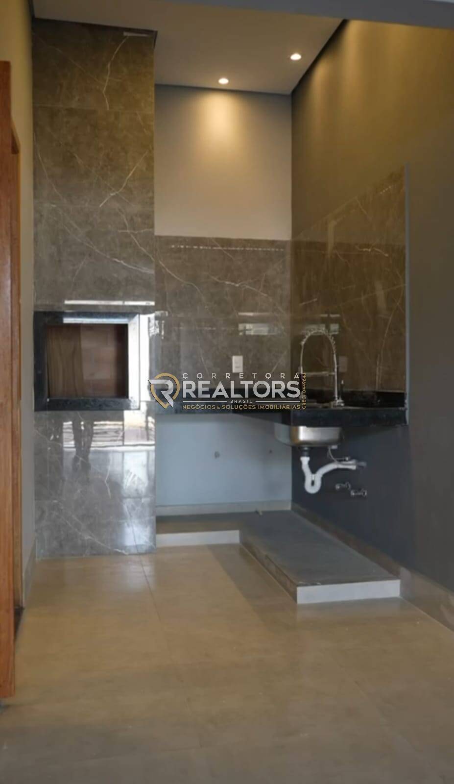 Casa à venda com 3 quartos, 117m² - Foto 4