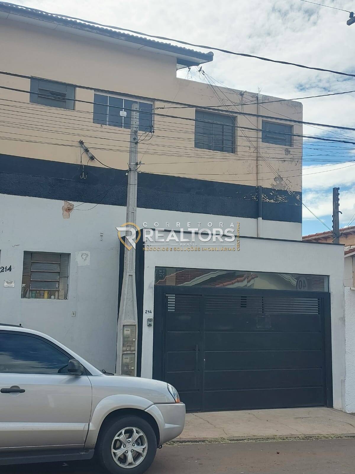 Locação de sobrado com 3 dormitórios próximo a Vital Brasil em Botucatu SP