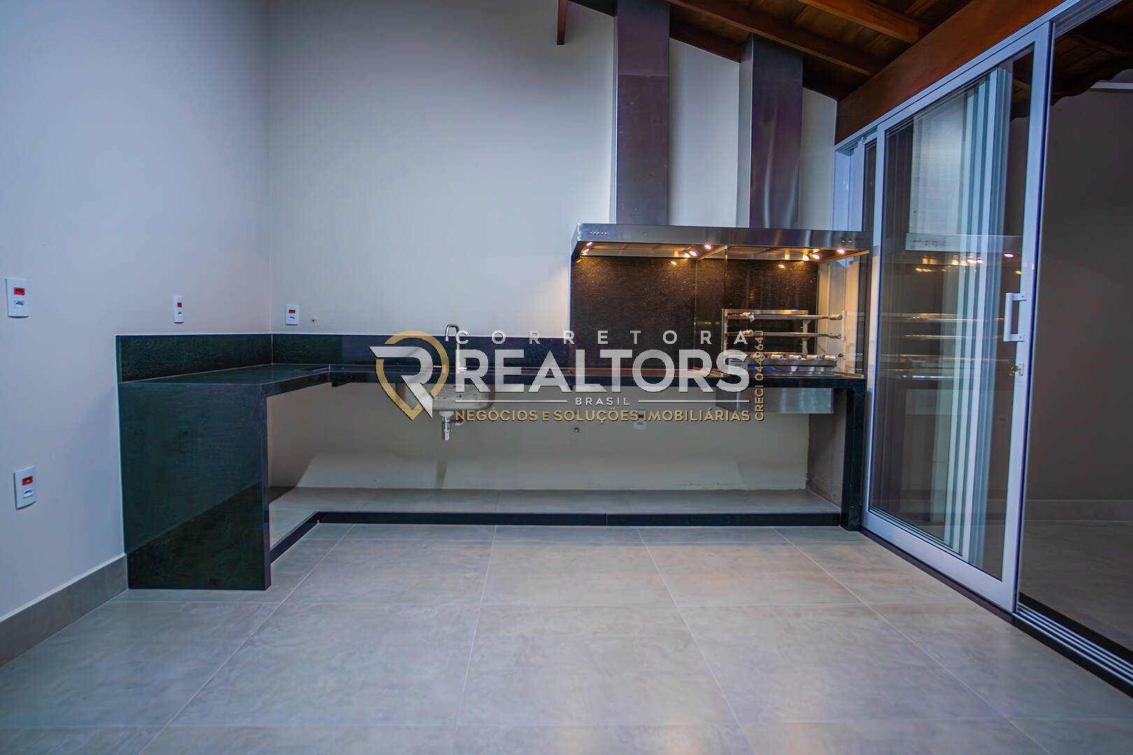 Casa à venda com 4 quartos, 231m² - Foto 26