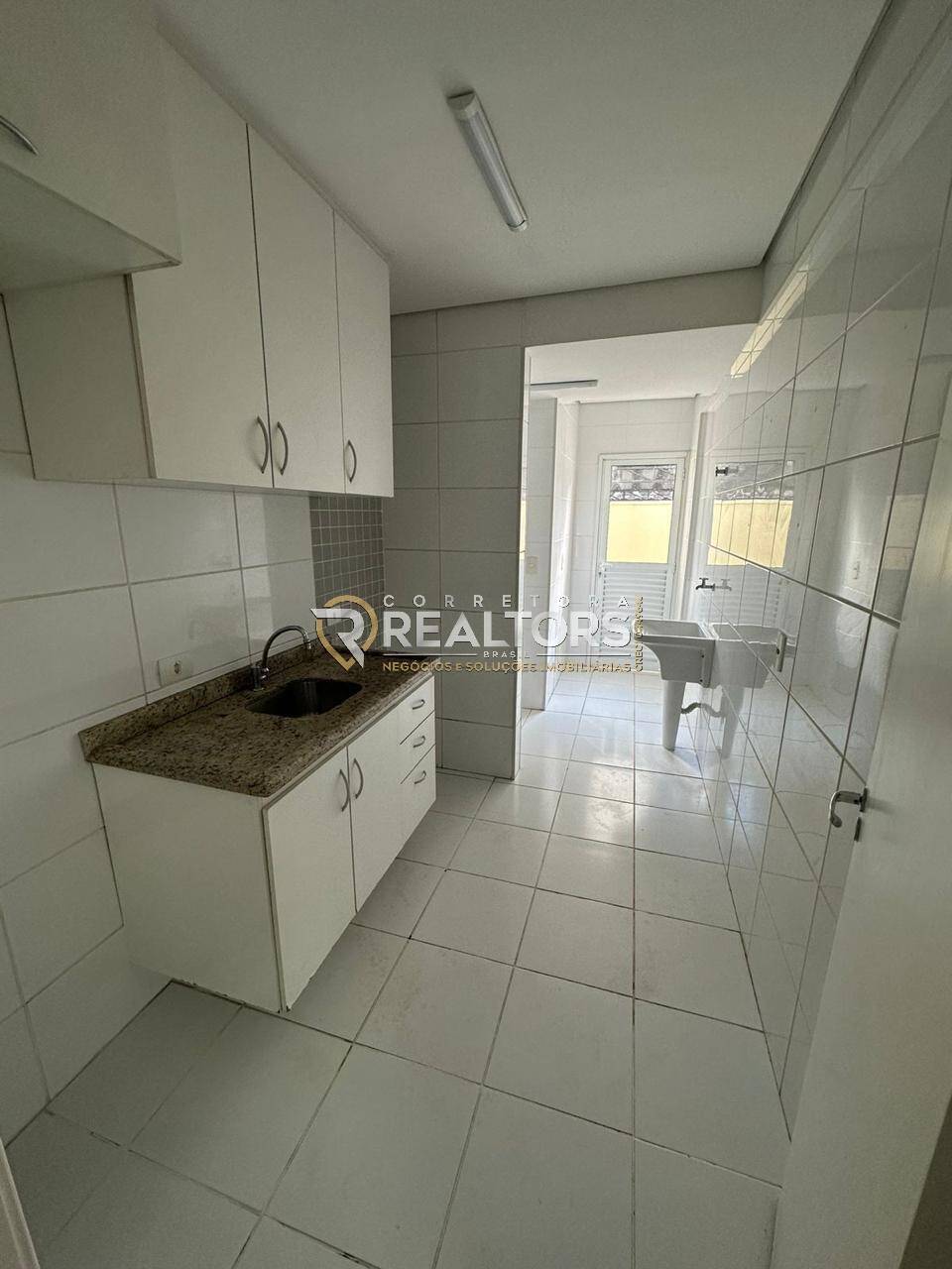 Apartamento à venda com 3 quartos, 84m² - Foto 3