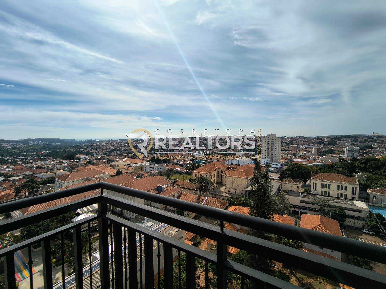 Apartamento à venda com 3 quartos, 132m² - Foto 1