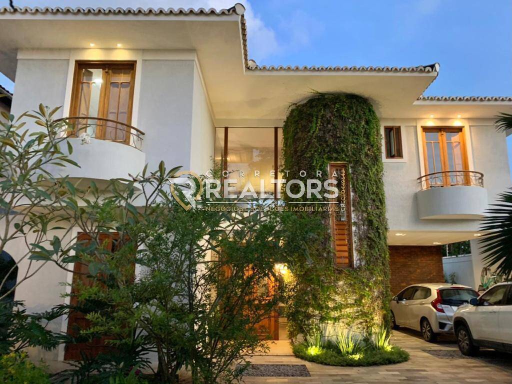 Porto Seguro BA, Casa alto padrão a venda em frente ao aeroporto c 5 suítes