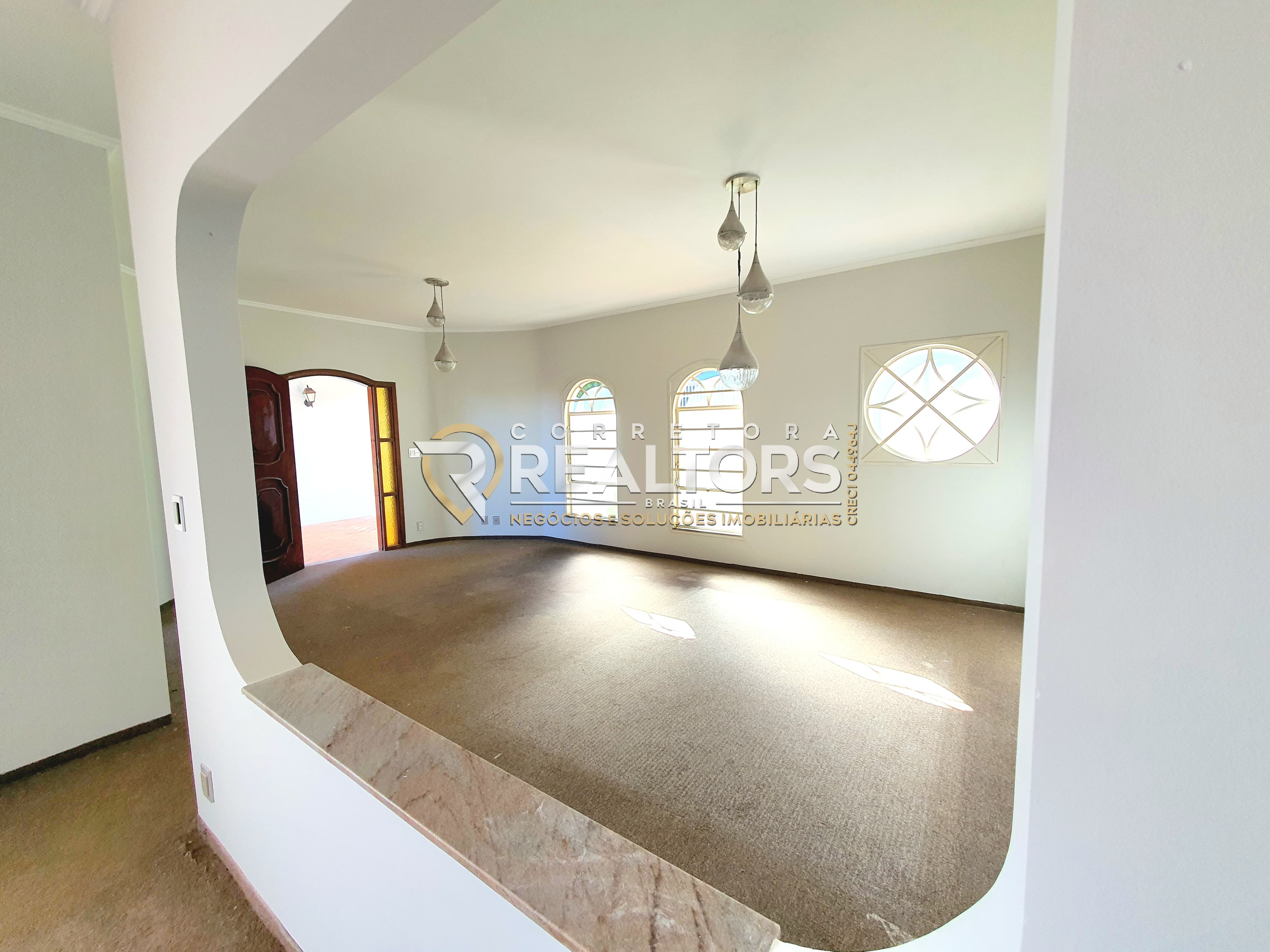 Casa à venda com 3 quartos, 220m² - Foto 6