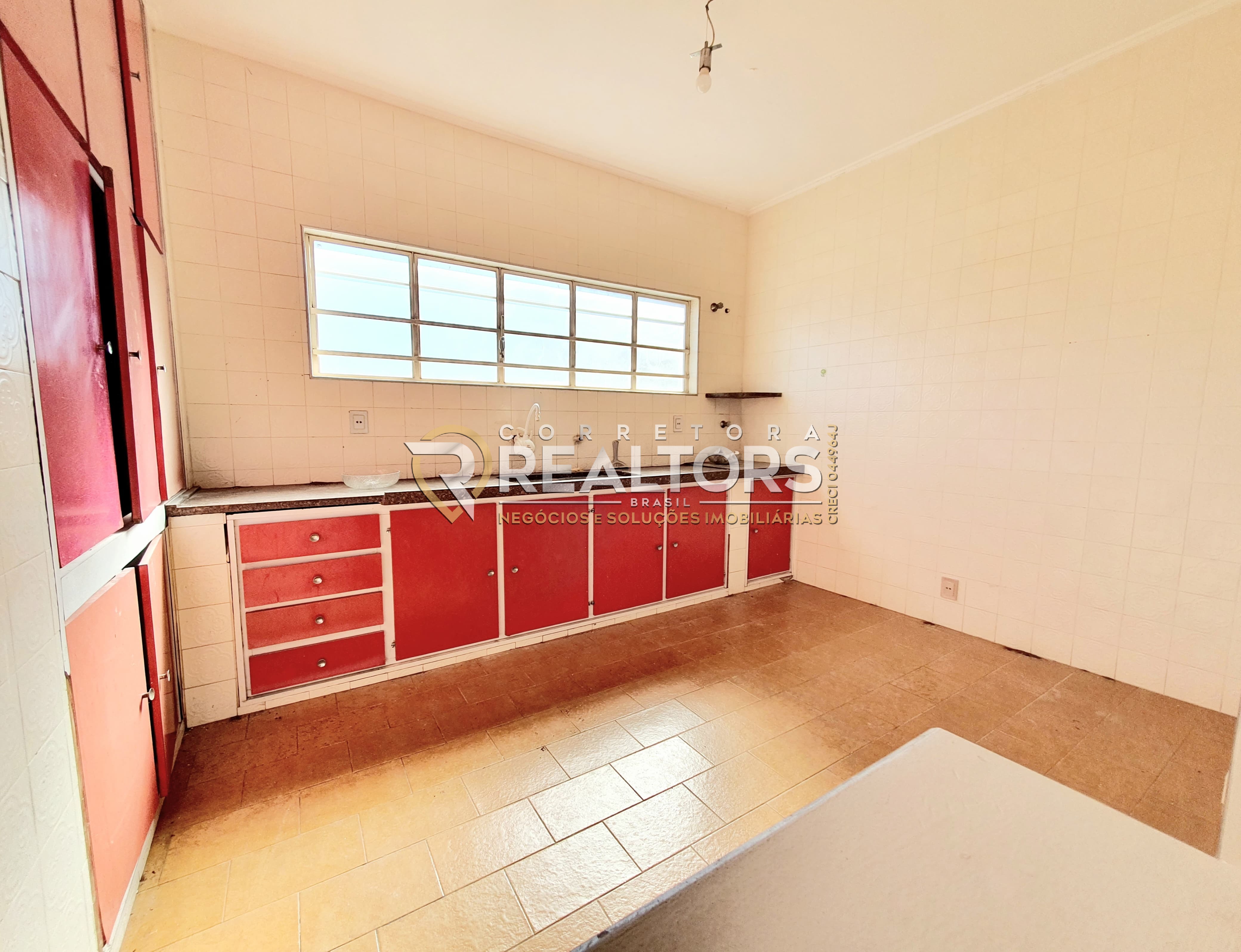 Casa à venda com 3 quartos, 220m² - Foto 11