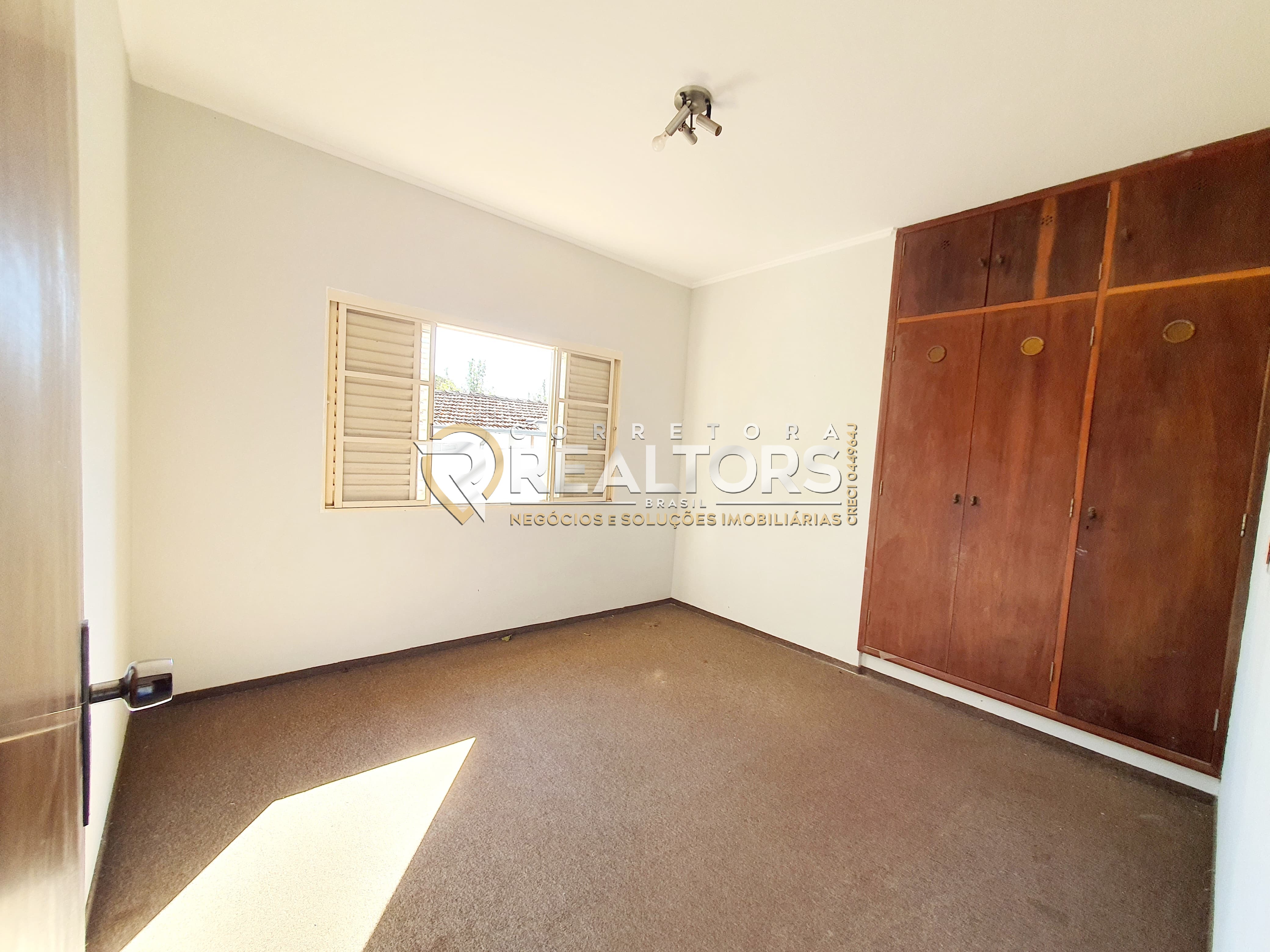 Casa à venda com 3 quartos, 220m² - Foto 14