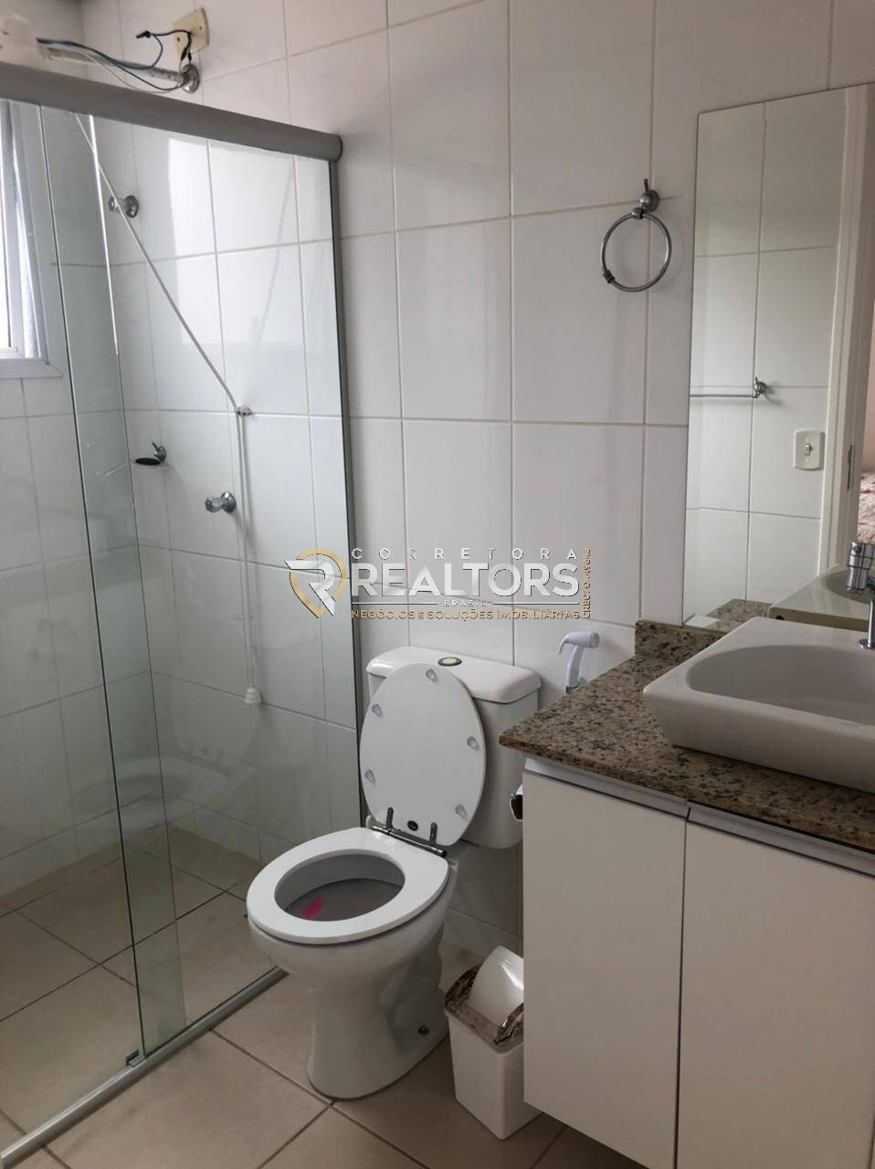 Apartamento à venda com 2 quartos, 64m² - Foto 3