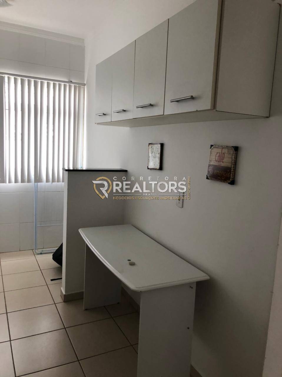 Apartamento à venda com 2 quartos, 64m² - Foto 4