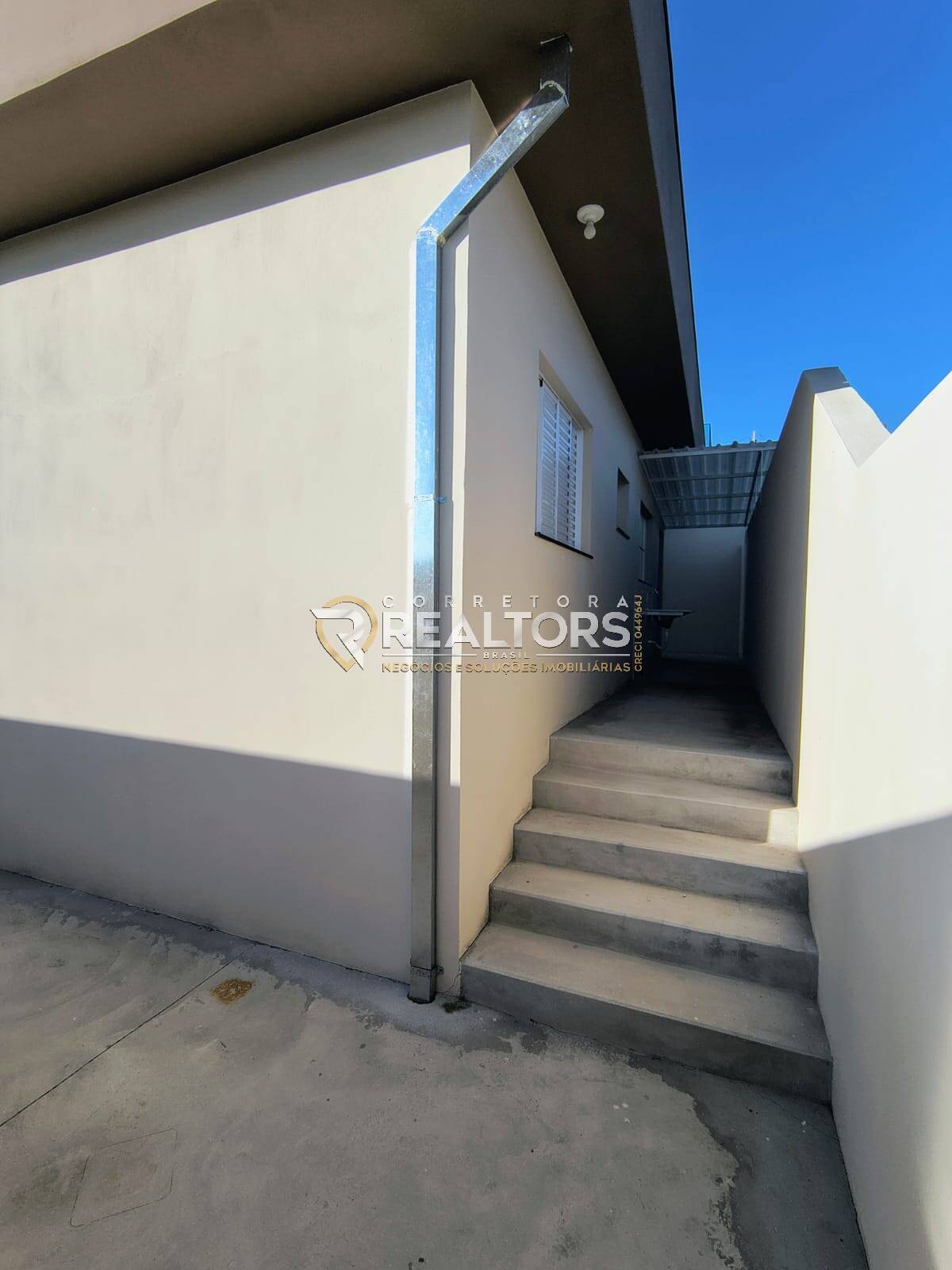 Casa à venda com 2 quartos, 75m² - Foto 11