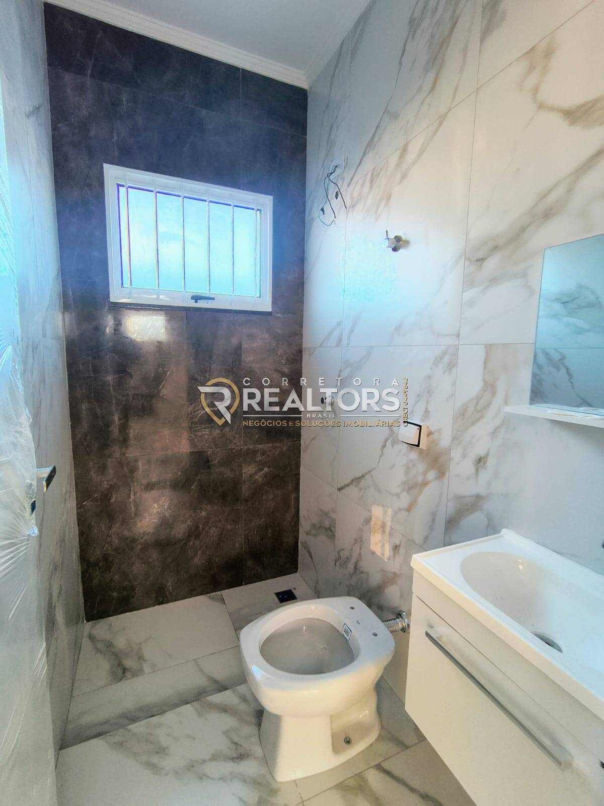 Casa à venda com 2 quartos, 75m² - Foto 6