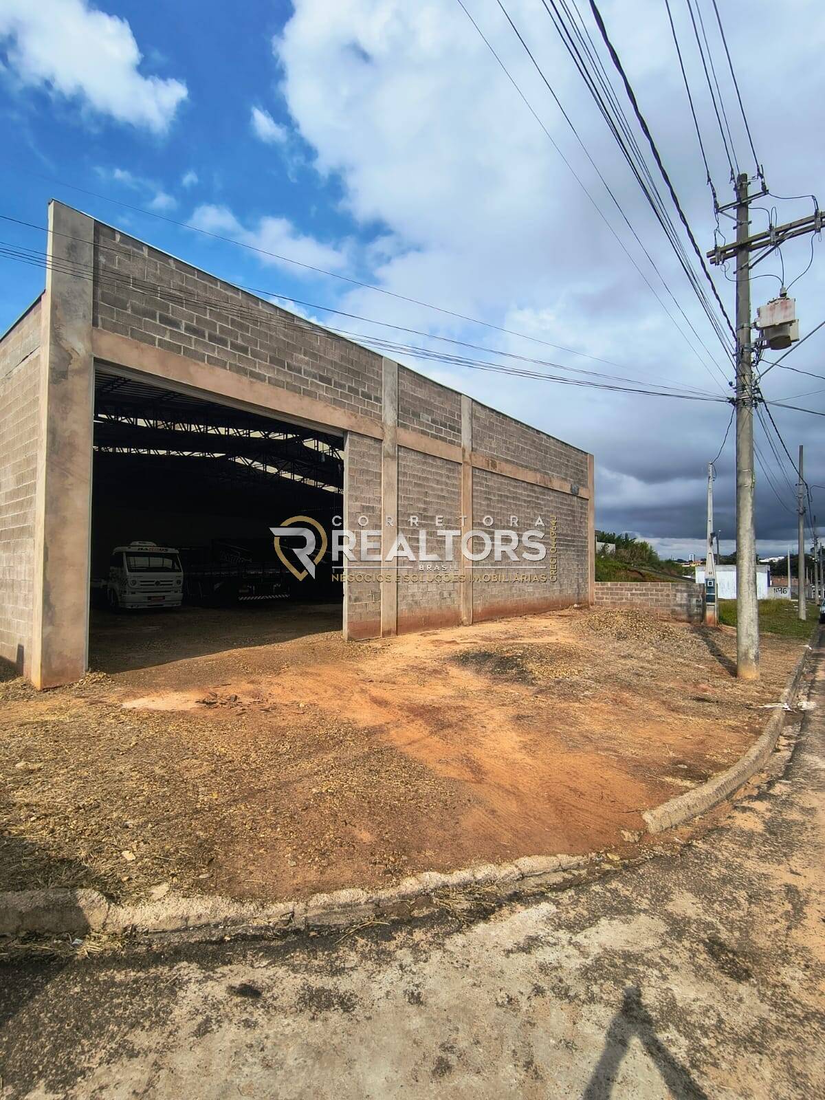 Prédio Inteiro para alugar, 400m² - Foto 2