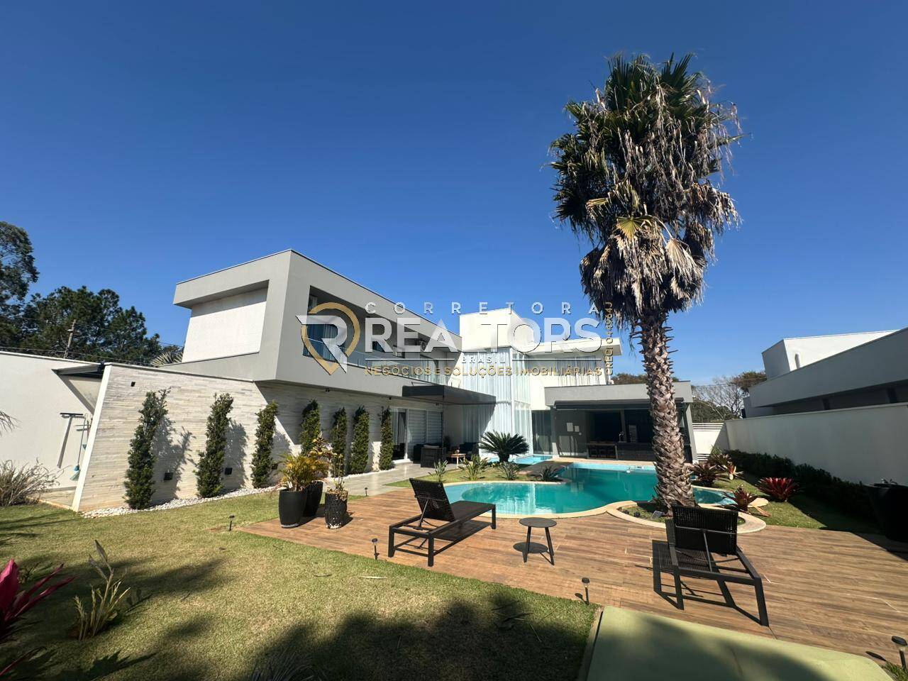 Casa à venda com 3 quartos, 410m² - Foto 1