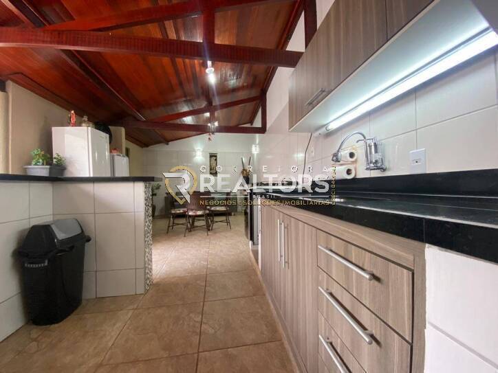 Sobrado à venda com 3 quartos, 300m² - Foto 30
