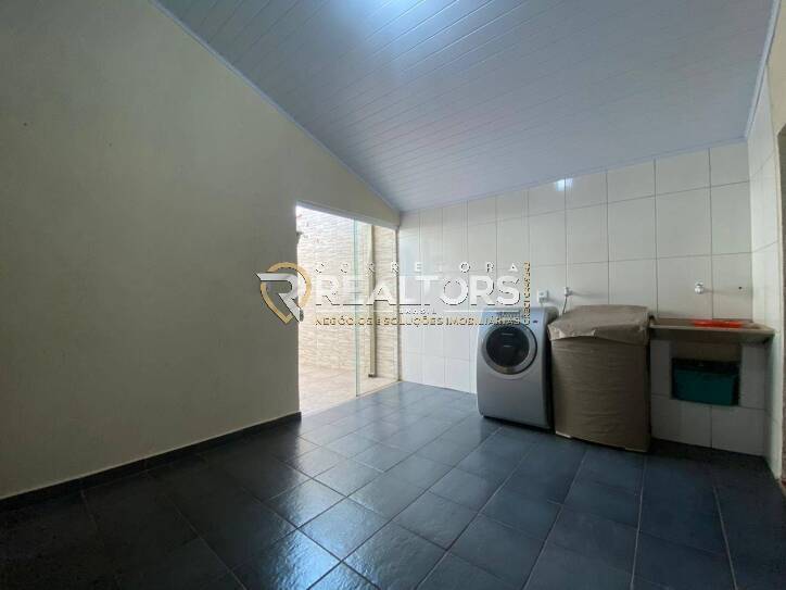Sobrado à venda com 3 quartos, 300m² - Foto 32