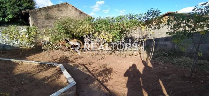 Casa à venda com 2 quartos, 50m² - Foto 11