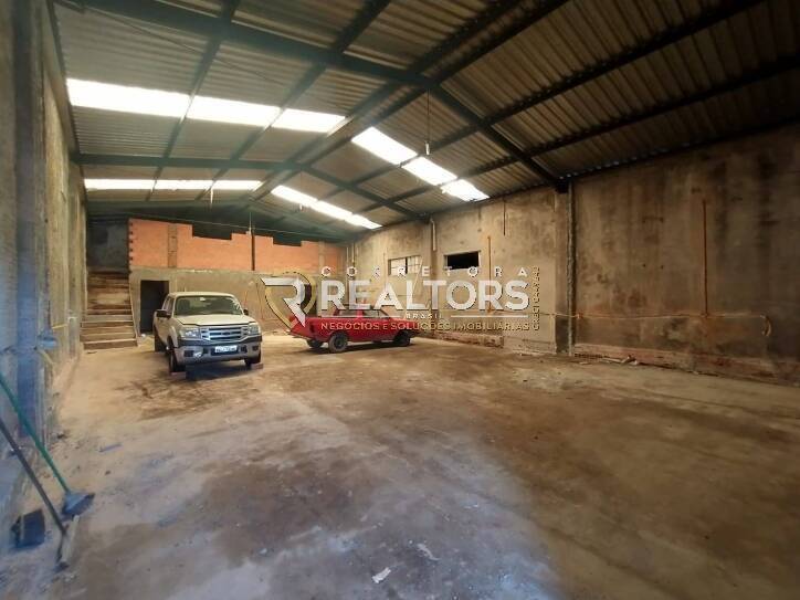 Prédio Inteiro à venda, 250m² - Foto 2
