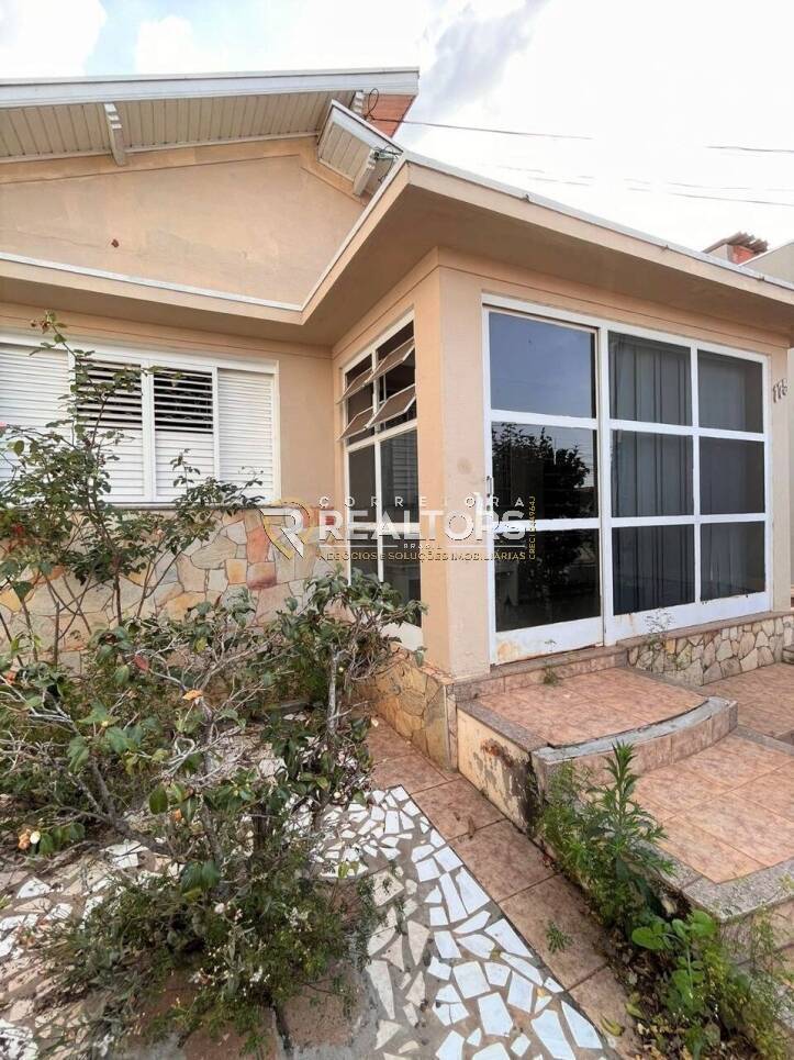Casa à venda com 3 quartos, 250m² - Foto 4
