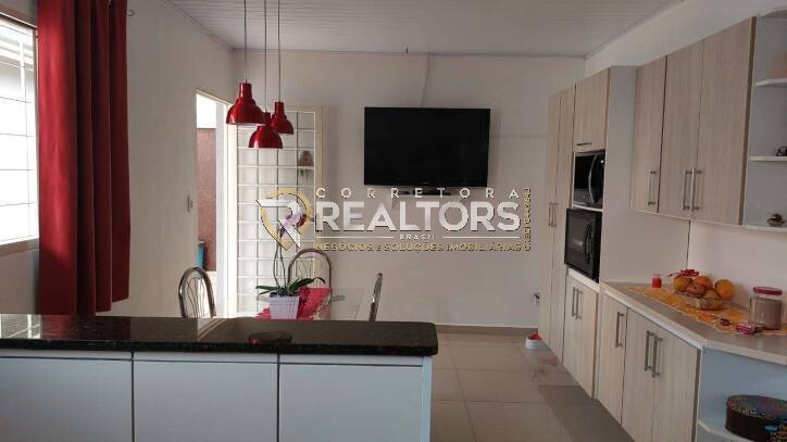 Casa à venda com 2 quartos, 110m² - Foto 6