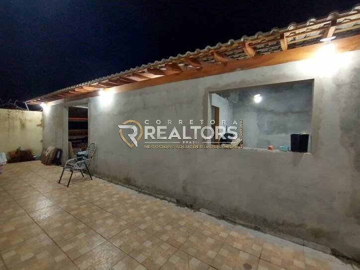 Casa à venda com 2 quartos, 120m² - Foto 9