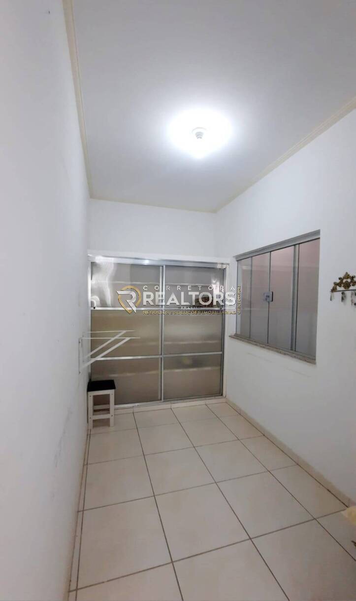 Casa à venda com 3 quartos, 216m² - Foto 17