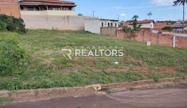 Terreno á venda no Jardim Iolanda em Botucatu-SP